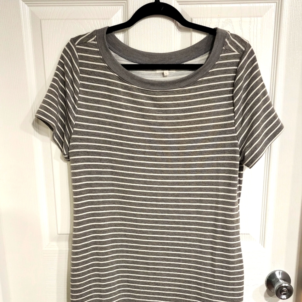 NWOT Tshirt dress with POCKETS!!